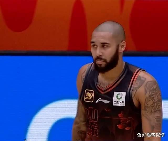 包含新疆以微弱优势击败福建，表现坚韧，收官四连胜的词条