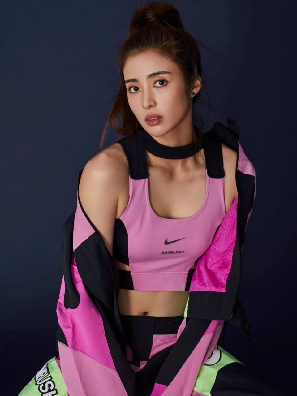 女子足球赛事上,运动员斗志昂扬(女子足球赛事上,运动员斗志昂扬的是谁) 女子足球赛事上,运动员斗志昂扬(女子足球赛事上,运动员斗志昂扬的是谁)