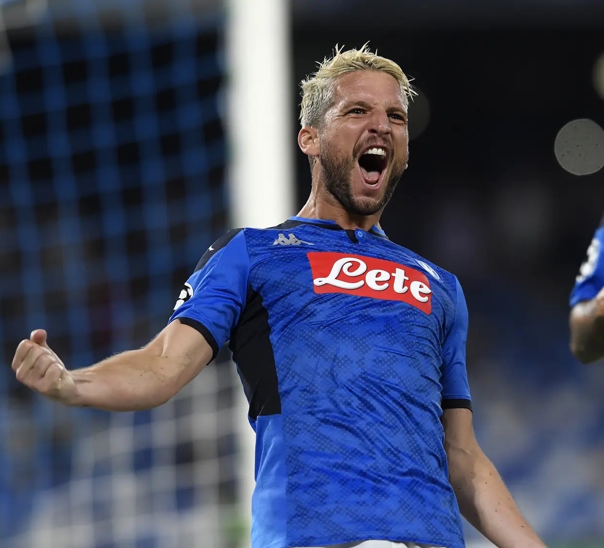 杏彩体育亚洲官网-包含那不勒斯主场大破佛罗伦萨，全面胜出的词条