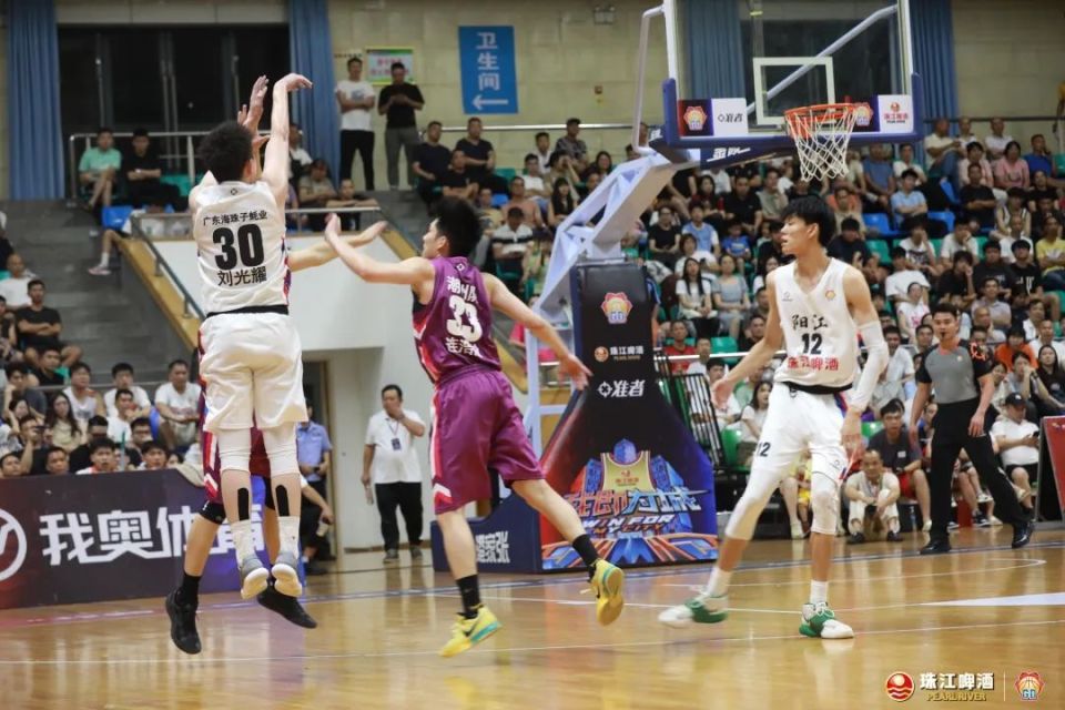 广东队在全国篮球锦标赛中打出失误,被誉为全场沸腾的简单介绍 广东队在全国篮球锦标赛中打出失误,被誉为全场沸腾的简单介绍