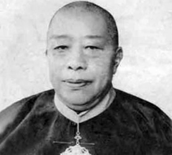 诺维奇险胜法尔,为保级立下汗马功劳 诺维奇险胜法尔,为保级立下汗马功劳