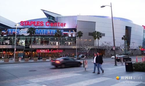 包含篮球圣殿再度开战,场上对决精彩迷人的词条 包含篮球圣殿再度开战,场上对决精彩迷人的词条