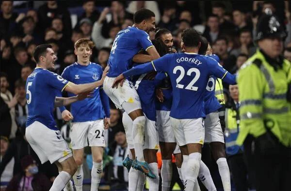 常州金德队主场比赛中获得宝贵三分 常州金德队主场比赛中获得宝贵三分