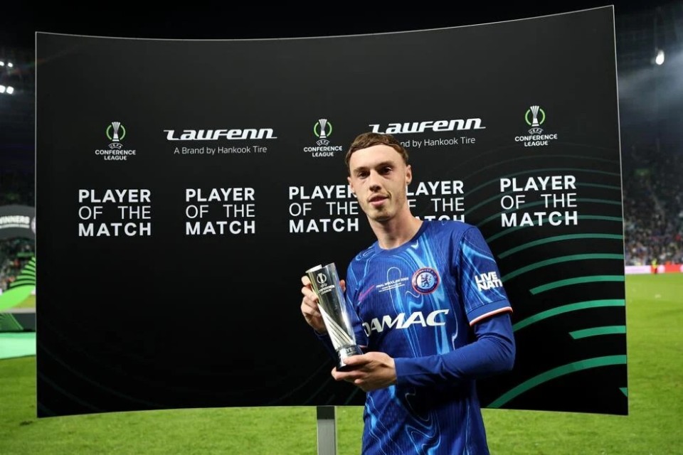 杏彩体育入口-顶尖球星持续在欧洲联赛上演精彩表现，粉丝疯狂争议！的简单介绍