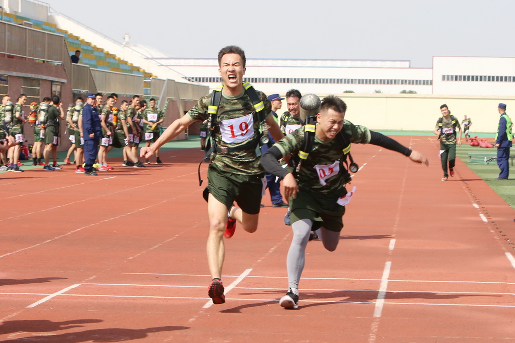 队伍铁军奋勇拼搏推进前行获胜果的简单介绍 队伍铁军奋勇拼搏推进前行获胜果的简单介绍