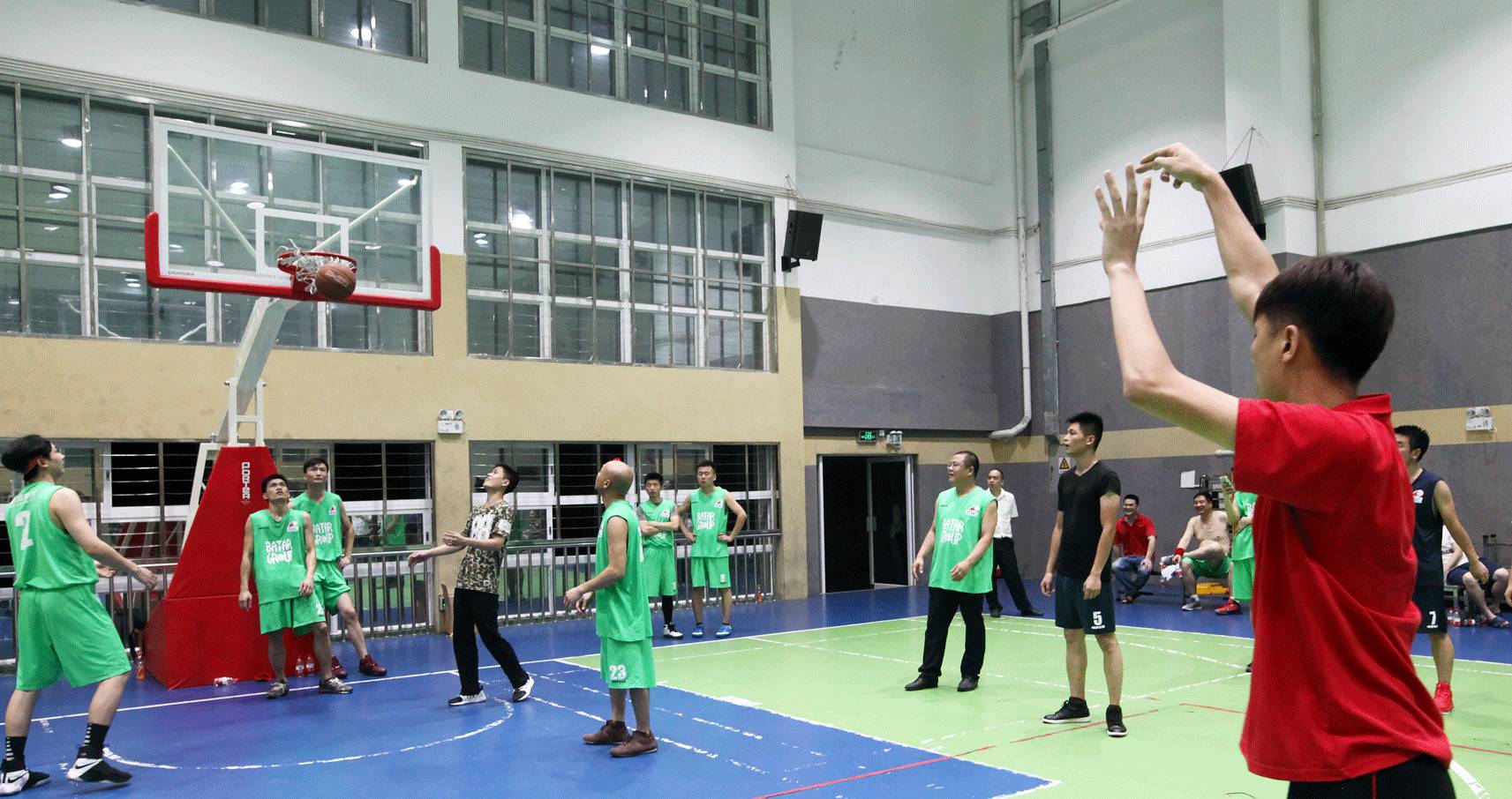 赛场上的风云变幻，让人目不转睛