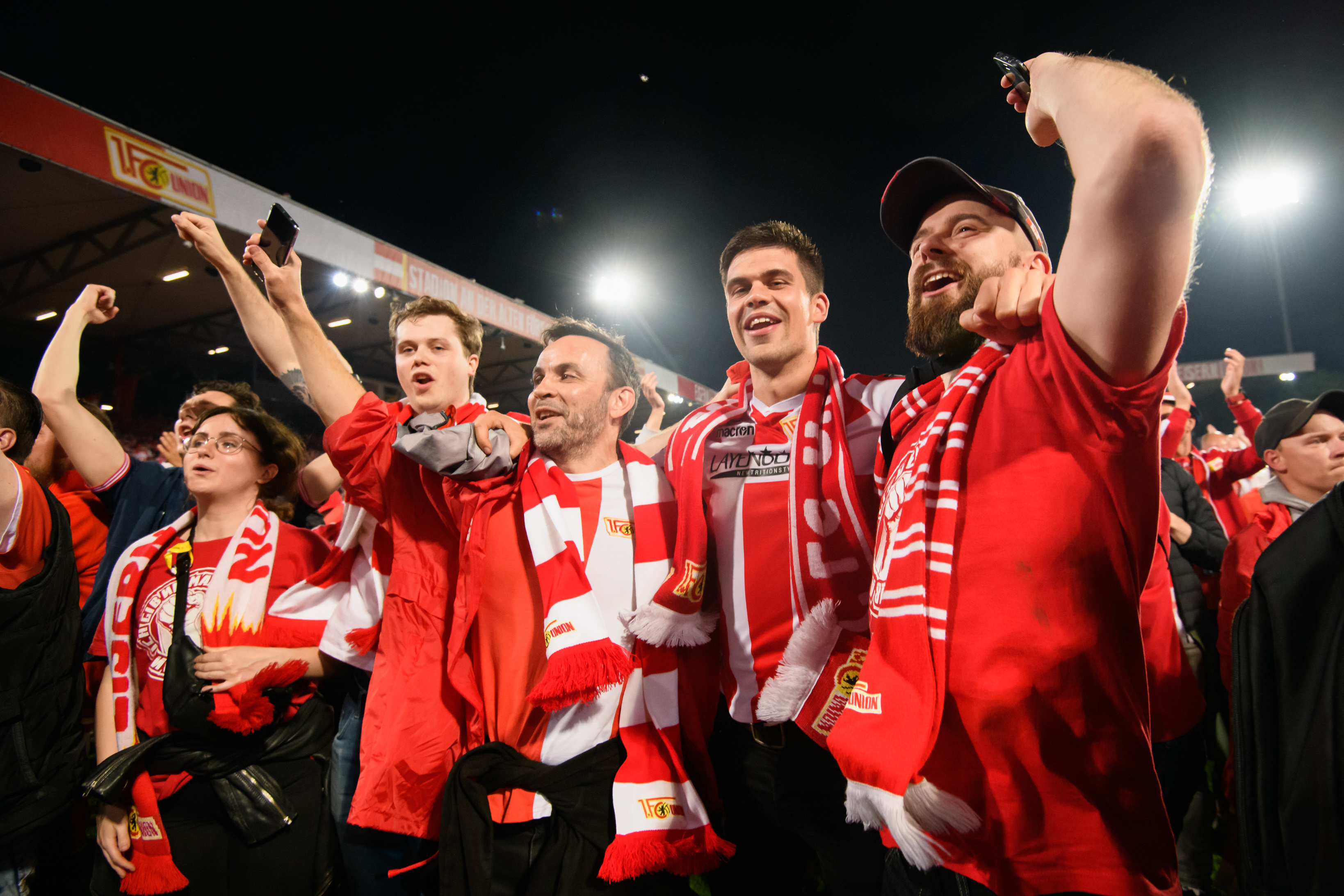 杏彩体育网页版入口-包含美因茨壮士在主场战胜对手，球迷欢呼雀跃的词条