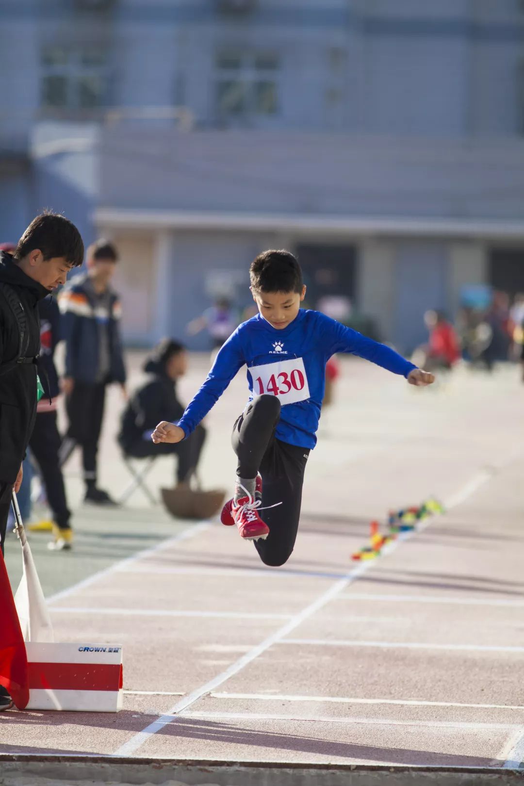 杏彩体育平台-精细计时技术提升竞技水平，选手表现出色的简单介绍